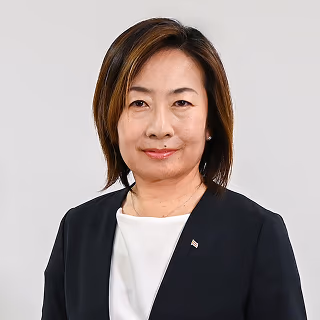 照木 麻子